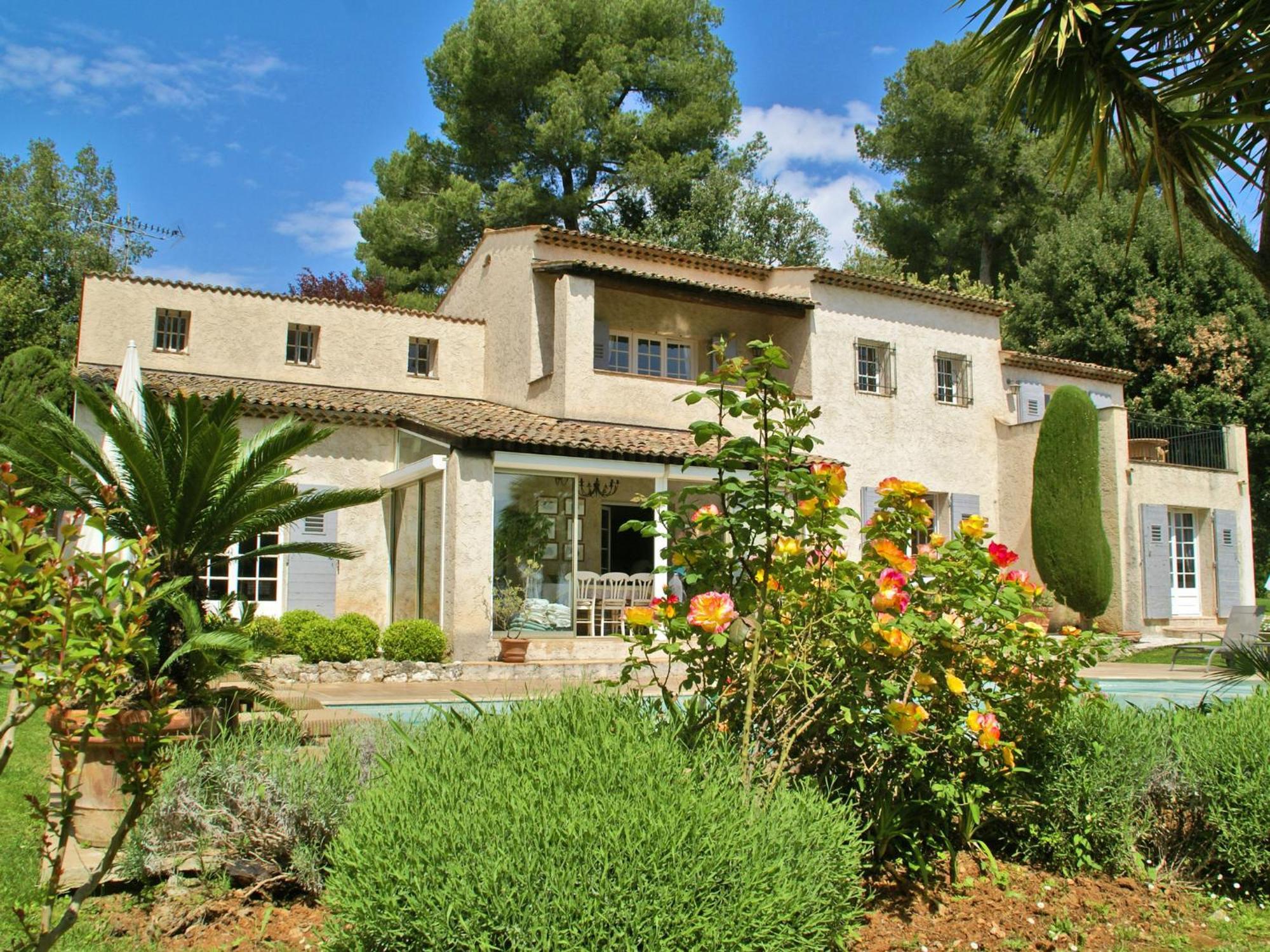Superb With Private Pool *